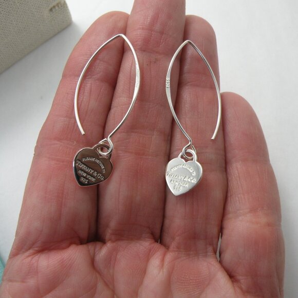 NEW Mini Heart Hook Earrings Return to Tiffany & Co Solid 925 Sterling Silver - Picture 3 of 15